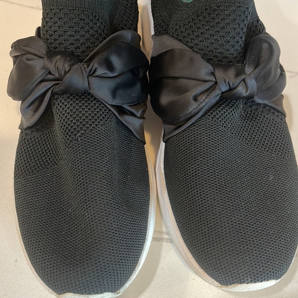 Modern jogger Sketcher Air Cooled memory foam sz 6